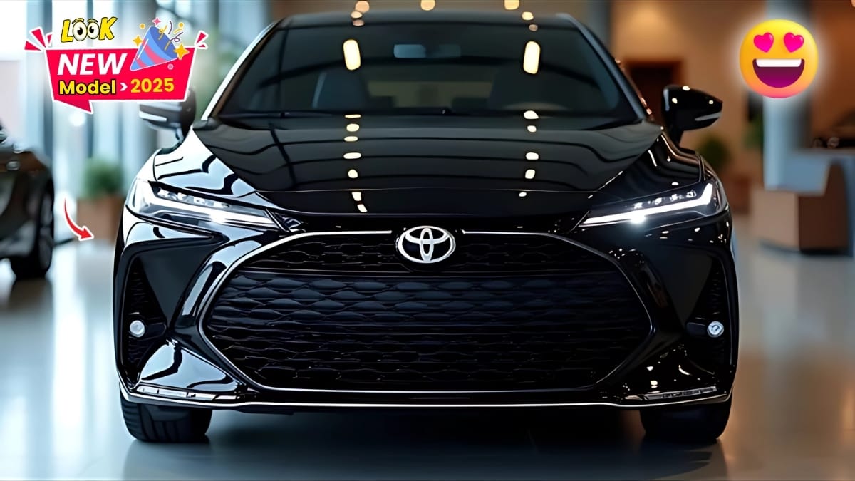 Toyota Glanza Car New Model 2025: हुंडई वेन्यू जैसी गाड़ी को अपनी सस्ती कीमत पर दबदबा दिखाएंगे टोयोटा की लग्जरी गाड़ी