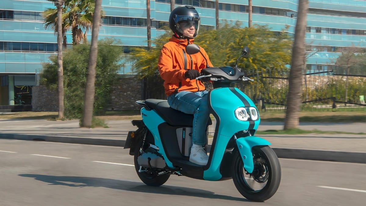 Yamada First New Electric Scooter 2025: यामाहा की पहली इलेक्ट्रिक स्कूटर भारत में टेस्टिंग के दौरान आई नजर
